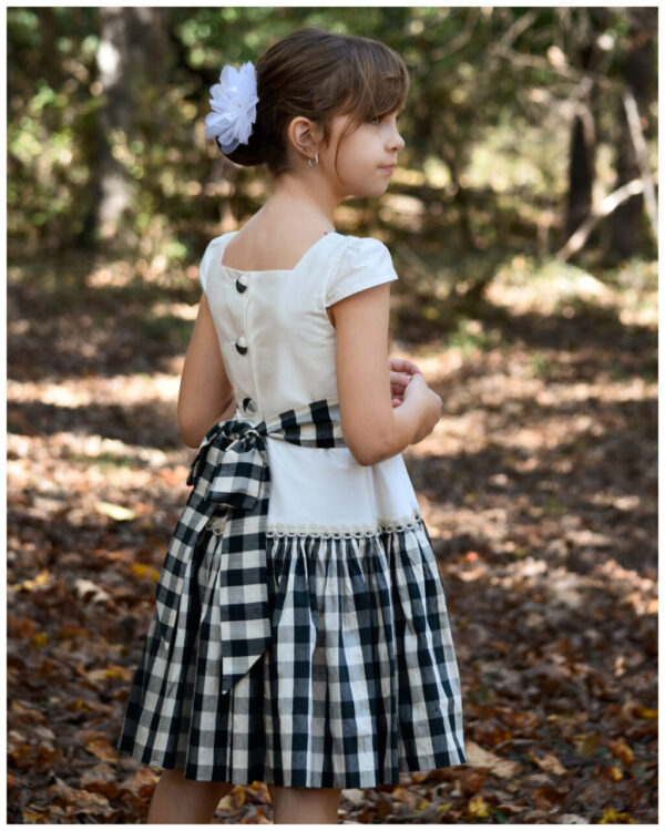 Girls Vintage Dress, pdf sewing pattern, Frocks & Frolics